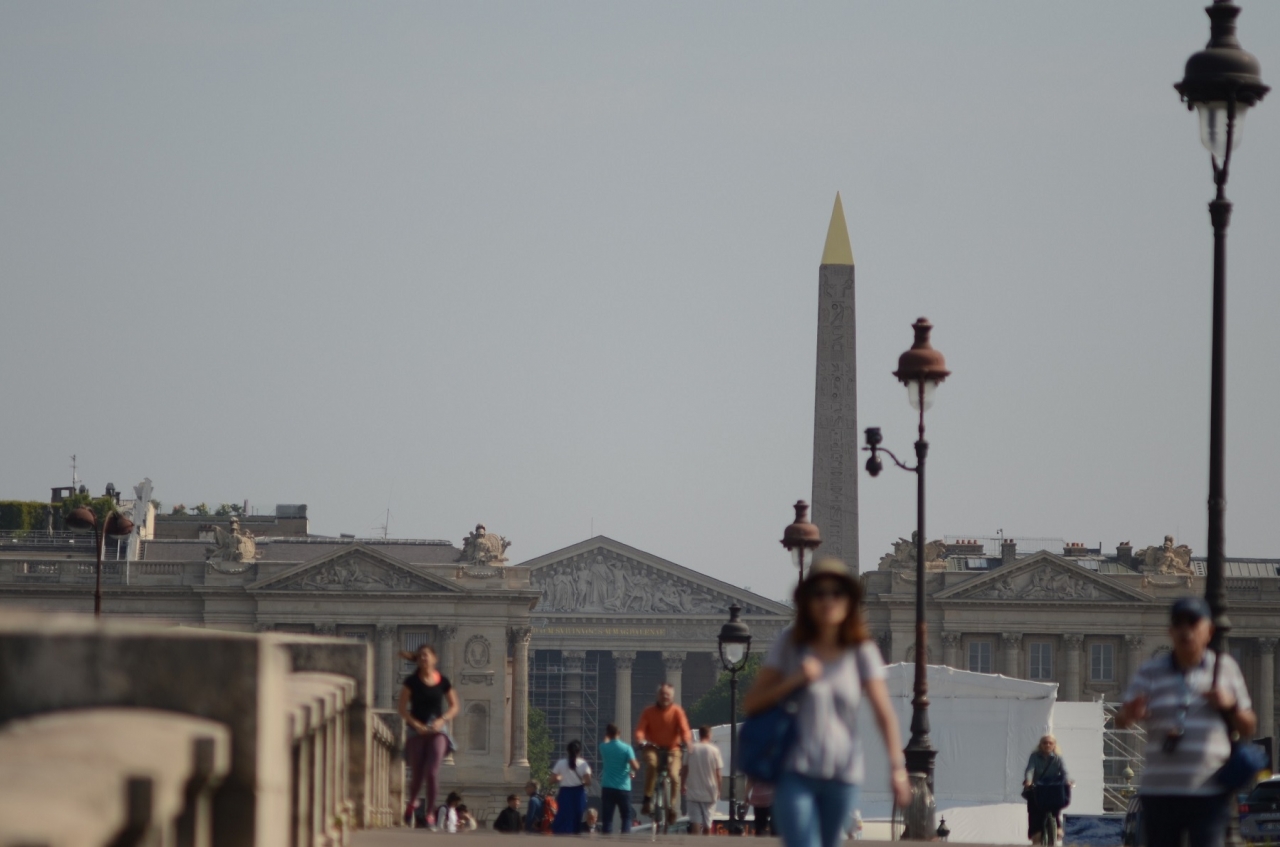 Widok na Place de la Concorde z Obeliskiem z Luksoru. © DB JPG