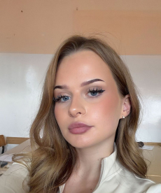 Anna Komar